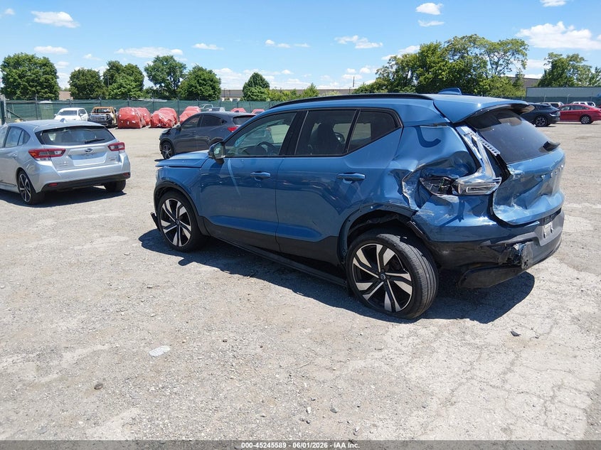 2023 Volvo Xc40 VIN YV4L12UW6P2989907 IAAI salvage auction — FRONT & REAR, Salvage (Pennsylvania), sold $6,300 on 2026-07-31 (photo 3)