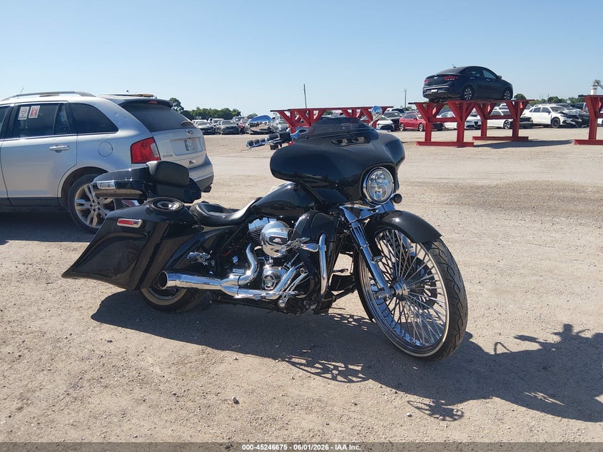 2014 Harley-davidson Street glide VIN 1HD1KBM11EB620511 IAAI salvage auction — THEFT, Salvage Title, sold $4,550 on 2026-07-29 (photo 1)