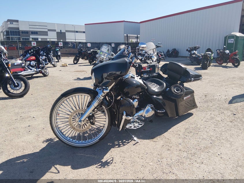 2014 Harley-davidson Street glide VIN 1HD1KBM11EB620511 IAAI salvage auction — THEFT, Salvage Title, sold $4,550 on 2026-07-29 (photo 2)