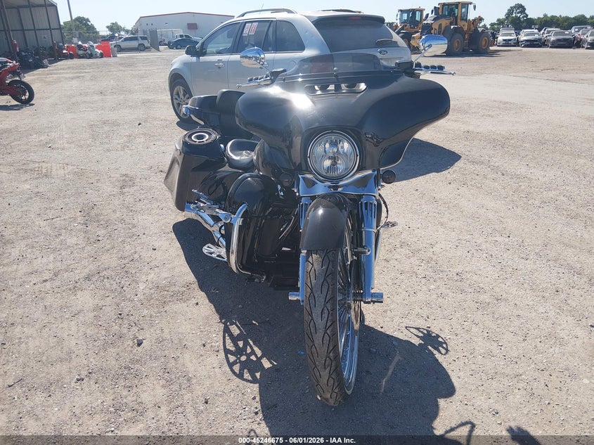 2014 Harley-davidson Street glide VIN 1HD1KBM11EB620511 IAAI salvage auction — THEFT, Salvage Title, sold $4,550 on 2026-07-29 (photo 5)
