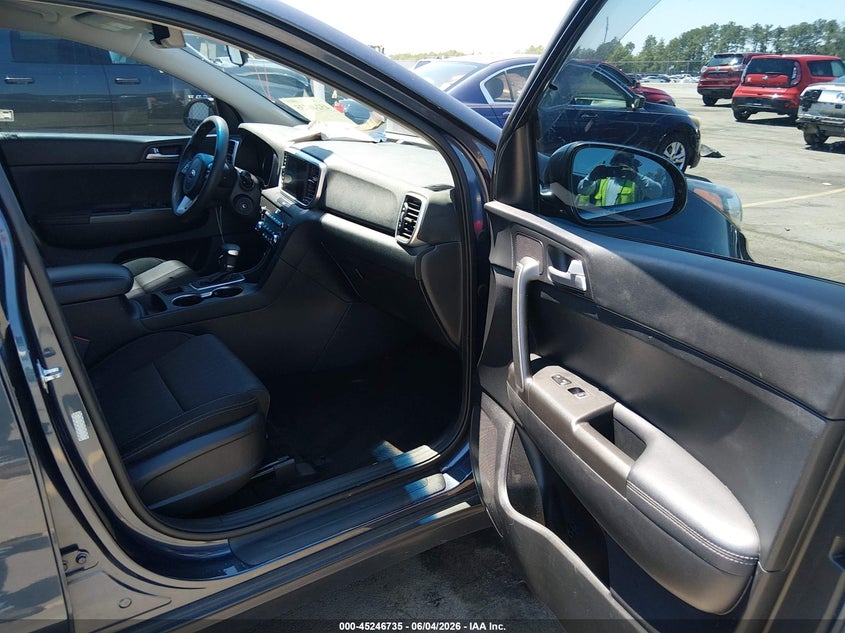 2021 Kia Sportage VIN KNDPM3AC9M7937228 IAAI salvage auction — REAR END, Salvage Title, sold $3,900 on 2026-07-25 (photo 5)