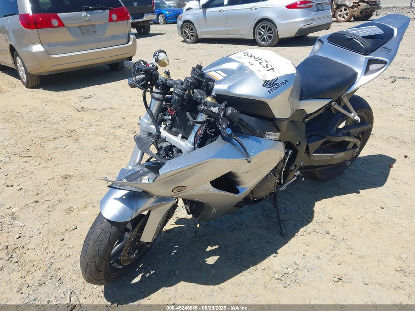2007 Honda Cbr1000 VIN JH2SC57007M307939 IAAI salvage auction — FRONT END, Clear (Virginia), sold $25 on 2026-07-27 (photo 2)