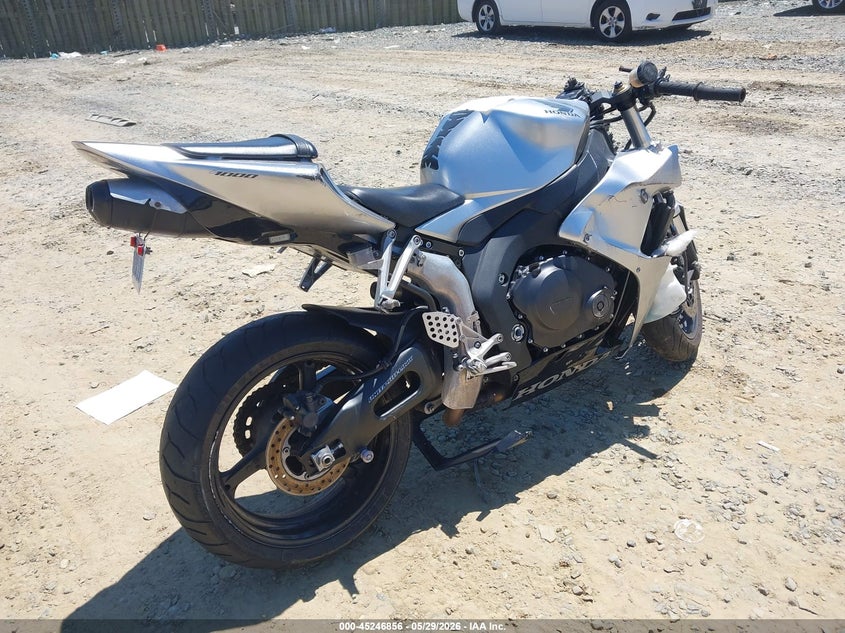 2007 Honda Cbr1000 VIN JH2SC57007M307939 IAAI salvage auction — FRONT END, Clear (Virginia), sold $25 on 2026-07-27 (photo 4)