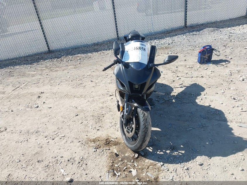 2025 Yamaha Yzf VIN JYARM38E8SA020888 IAAI salvage auction — RIGHT SIDE, Salvage Title, sold $3,500 on 2026-07-24 (photo 5)