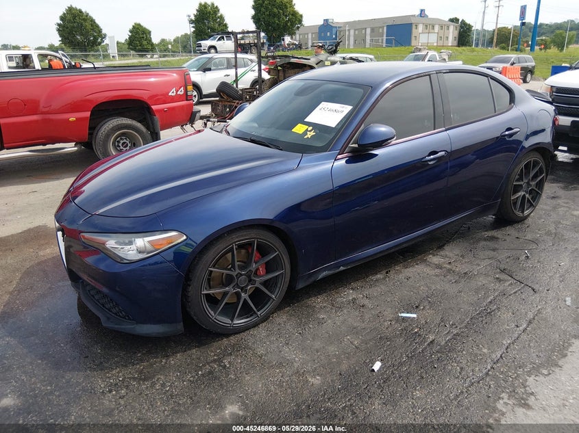 2017 Alfa romeo Giulia VIN ZARFAEBN0H7555889 IAAI salvage auction — REAR END, Salvage Title, sold $2,300 on 2026-07-11 (photo 2)