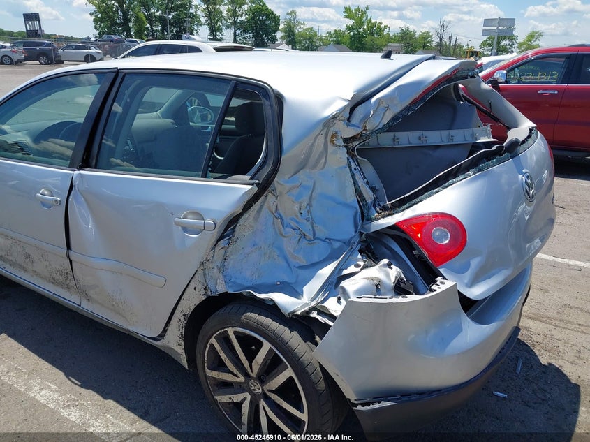 2007 Volkswagen Rabbit VIN WVWDS71K47W076073 IAAI salvage auction — REAR END, Salvage (New Jersey), sold $25 on 2026-07-20 (photo 6)