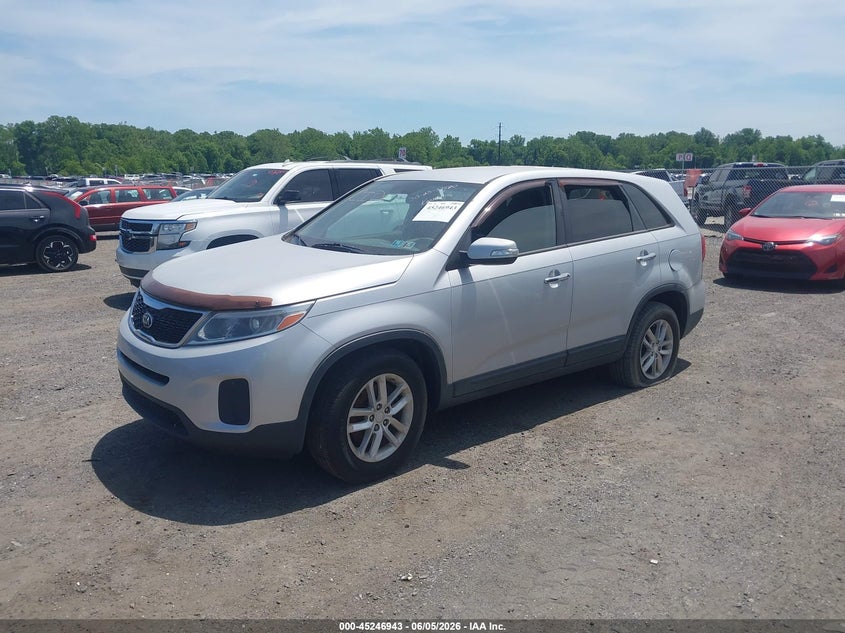 2014 Kia Sorento VIN 5XYKT3A66EG495956 IAAI salvage auction — THEFT, Salvage - Greater Than 75% (Maryland), sold $650 on 2026-07-29 (photo 2)