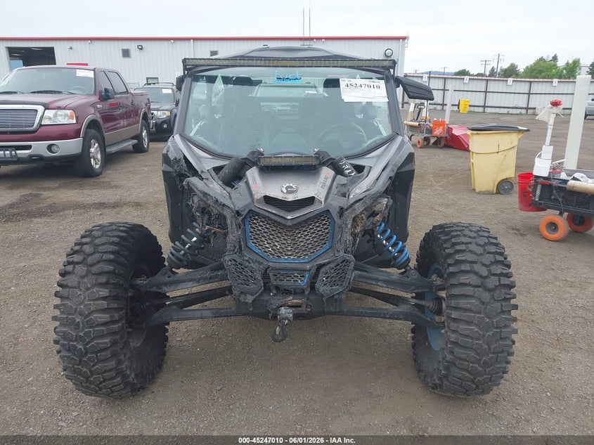 2018 Can-am/ brp Maverick VIN 3JBVNAW47JK000226 IAAI salvage auction — EXTERIOR BURN, Salvage Title, sold $9,600 on 2026-08-25 (photo 5)