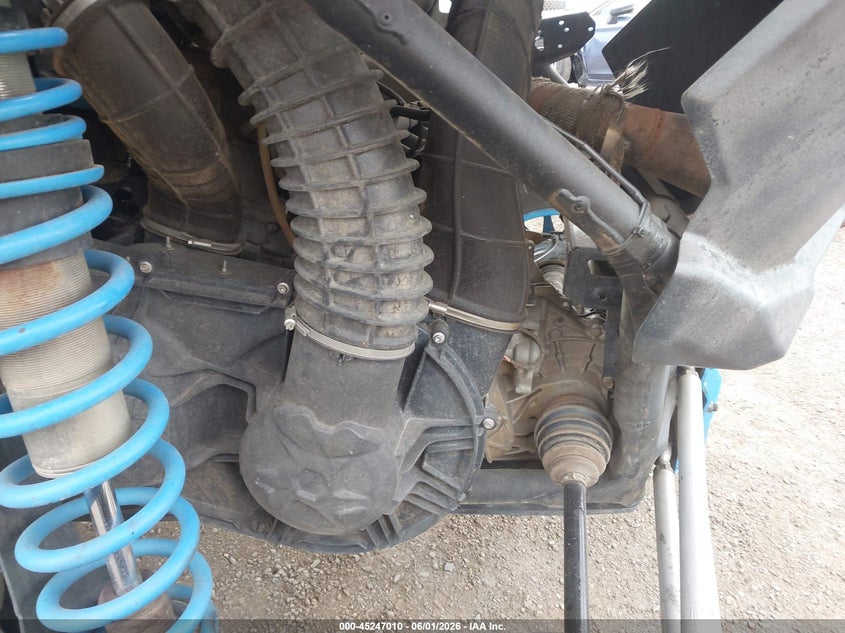 2018 Can-am/ brp Maverick VIN 3JBVNAW47JK000226 IAAI salvage auction — EXTERIOR BURN, Salvage Title, sold $9,600 on 2026-08-25 (photo 9)