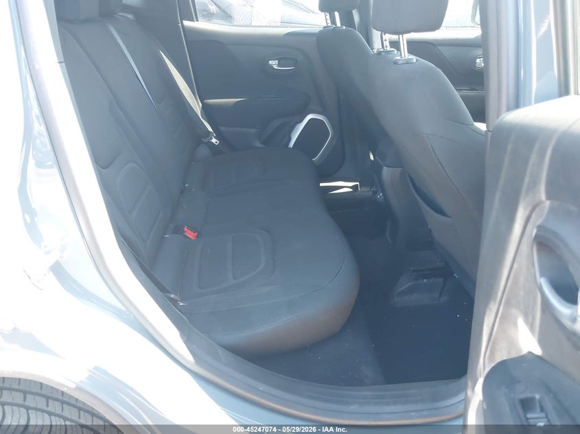 2018 Jeep Renegade VIN ZACCJBBB5JPH52115 IAAI salvage auction — SIDE, Salvage Title, sold $1,775 on 2026-07-20 (photo 8)