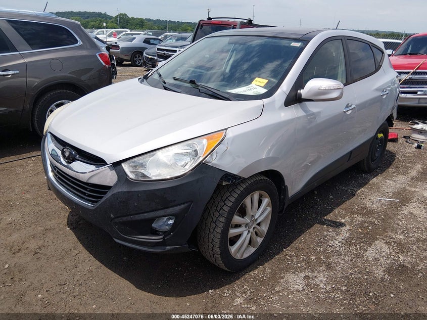 2011 Hyundai Tucson VIN KM8JUCAC4BU228416 IAAI salvage auction — LEFT SIDE, Clear (Oklahoma), sold $2,000 on 2026-08-01 (photo 2)