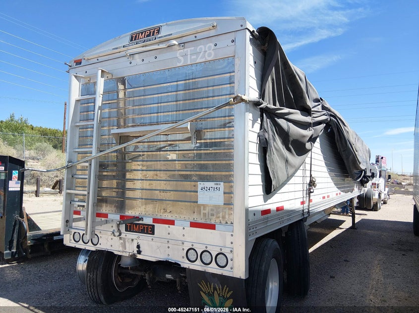 2020 Timpte Grain trailer VIN 1TDH42223LB167219 IAAI salvage auction — SIDE, Salvage (New Mexico), sold $500 on 2026-07-15 (photo 4)