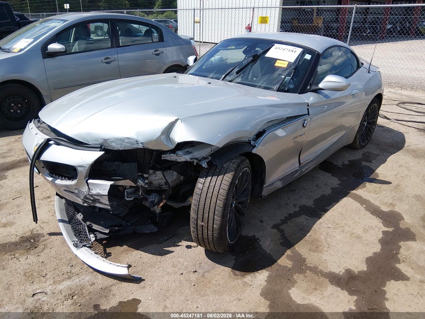 2009 BMW Z4 VIN WBALM73599E165141 IAAI salvage auction — FRONT & REAR, Salvage (West Virginia), sold $1,100 on 2026-07-23 (photo 2)