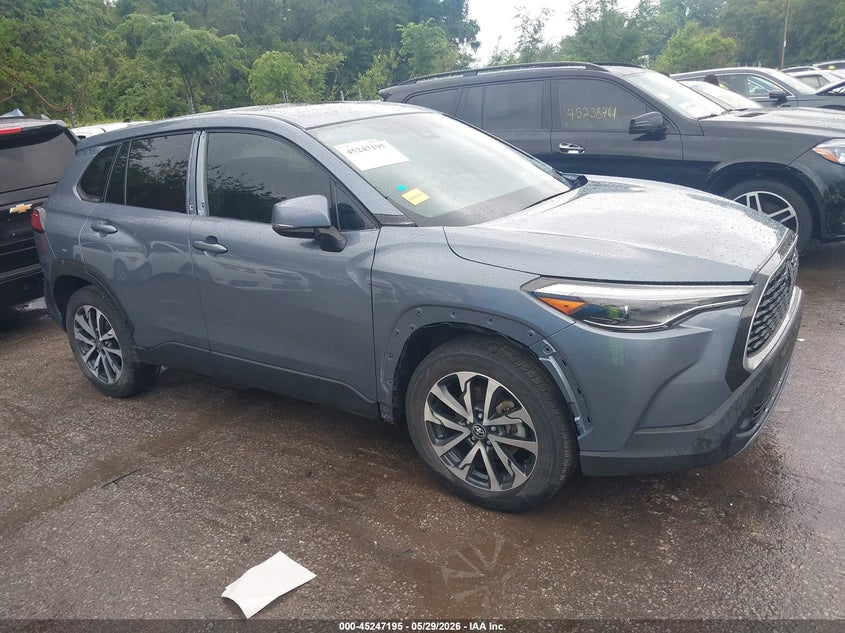 2022 Toyota Corolla cross VIN 7MUDAABG7NV036065 — IAAI salvage auction photo