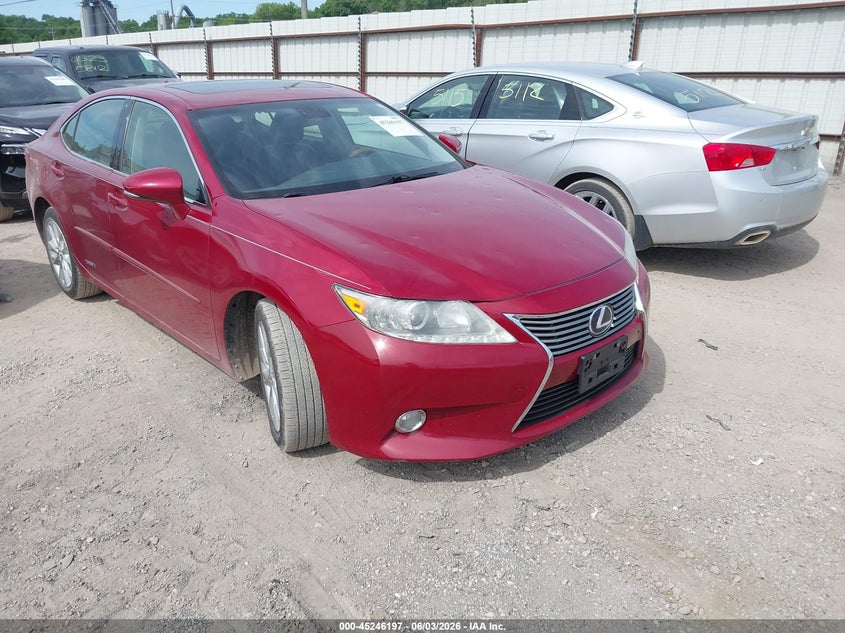 2013 Lexus ES VIN JTHBW1GG3D2008702 IAAI salvage auction — HAIL, Salvage (Iowa), sold $2,200 on 2026-07-13 (photo 1)