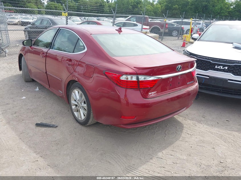 2013 Lexus ES VIN JTHBW1GG3D2008702 IAAI salvage auction — HAIL, Salvage (Iowa), sold $2,200 on 2026-07-13 (photo 3)