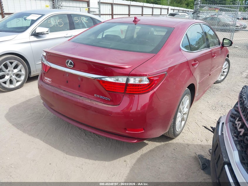 2013 Lexus ES VIN JTHBW1GG3D2008702 IAAI salvage auction — HAIL, Salvage (Iowa), sold $2,200 on 2026-07-13 (photo 4)