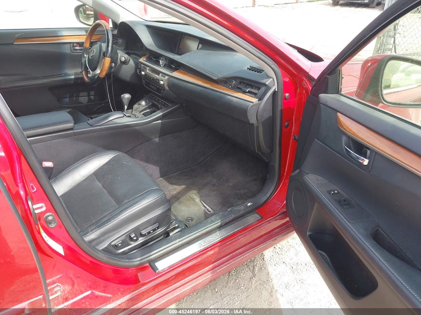2013 Lexus ES VIN JTHBW1GG3D2008702 IAAI salvage auction — HAIL, Salvage (Iowa), sold $2,200 on 2026-07-13 (photo 5)