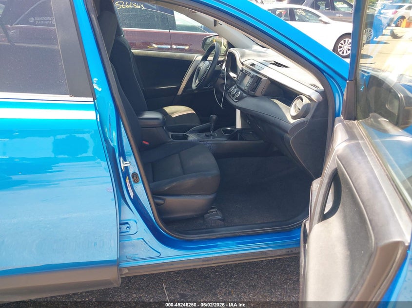 2018 Toyota Rav 4 VIN JTMBFREV7JJ187393 IAAI salvage auction — LEFT FRONT, Salvage (Missouri), sold $4,150 on 2026-07-14 (photo 5)