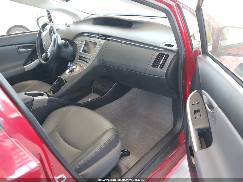 2014 Toyota Prius VIN JTDKN3DU6E1775431 IAAI salvage auction — LEFT FRONT, Salvage Title, sold $3,950 on 2026-07-29 (photo 5)