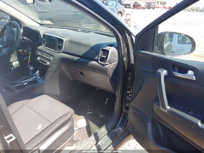 2020 Kia Sportage VIN KNDPMCAC3L7805077 IAAI salvage auction — THEFT, Salvage Title, sold $3,925 on 2026-07-08 (photo 5)