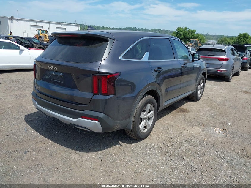 2025 Kia Sorento VIN 5XYRG4JC5SG382980 IAAI salvage auction — SIDE, Salvage (Pennsylvania), sold $10,900 on 2026-07-31 (photo 4)