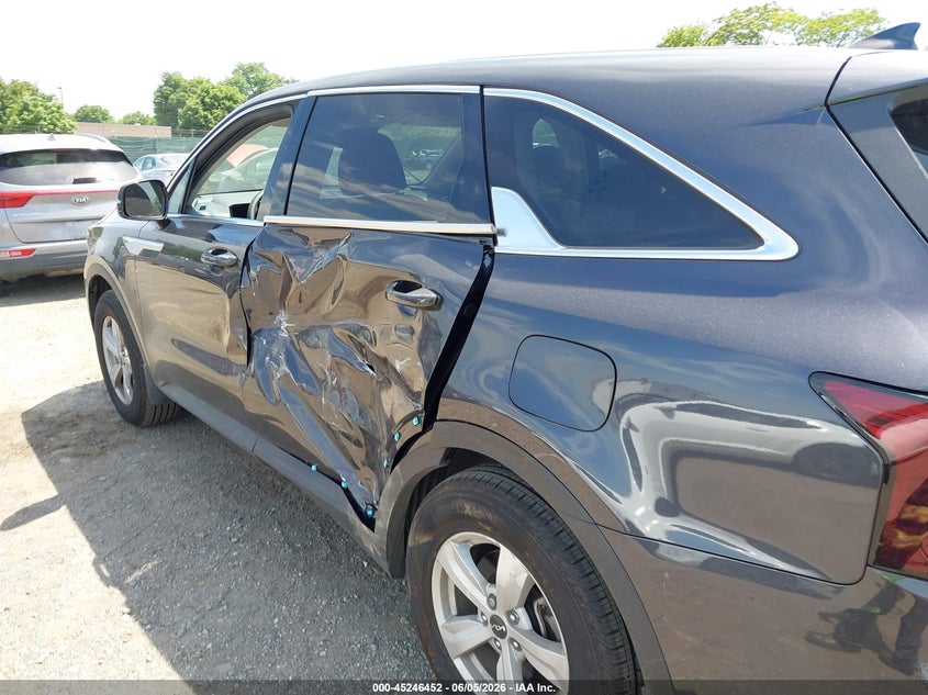 2025 Kia Sorento VIN 5XYRG4JC5SG382980 IAAI salvage auction — SIDE, Salvage (Pennsylvania), sold $10,900 on 2026-07-31 (photo 6)