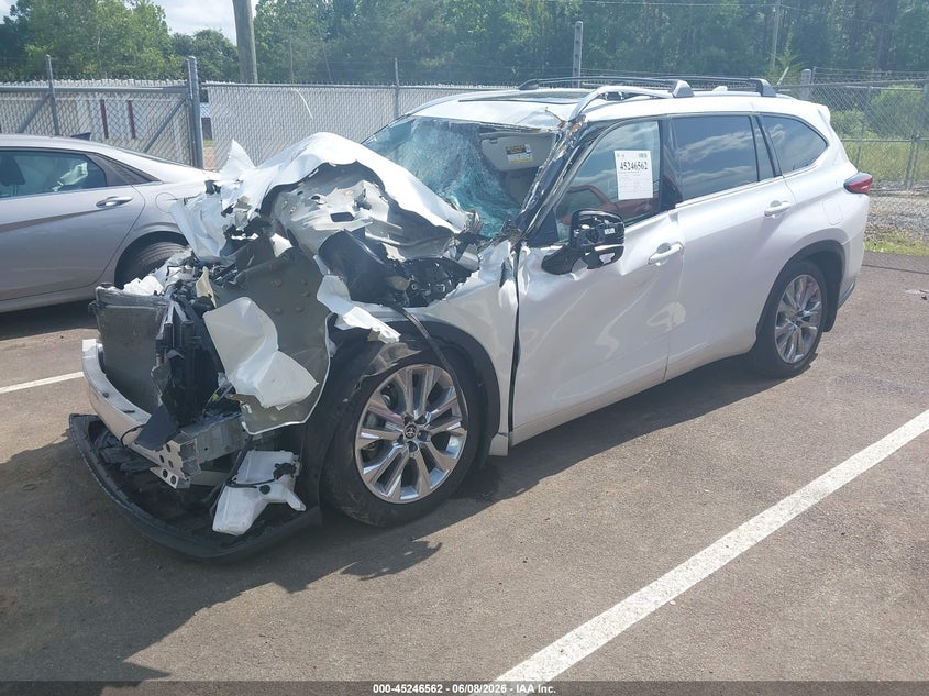 2023 Toyota Highlander VIN 5TDKDRAH7PS009176 IAAI salvage auction — FRONT END, Salvage Title, sold $8,550 on 2026-07-09 (photo 2)