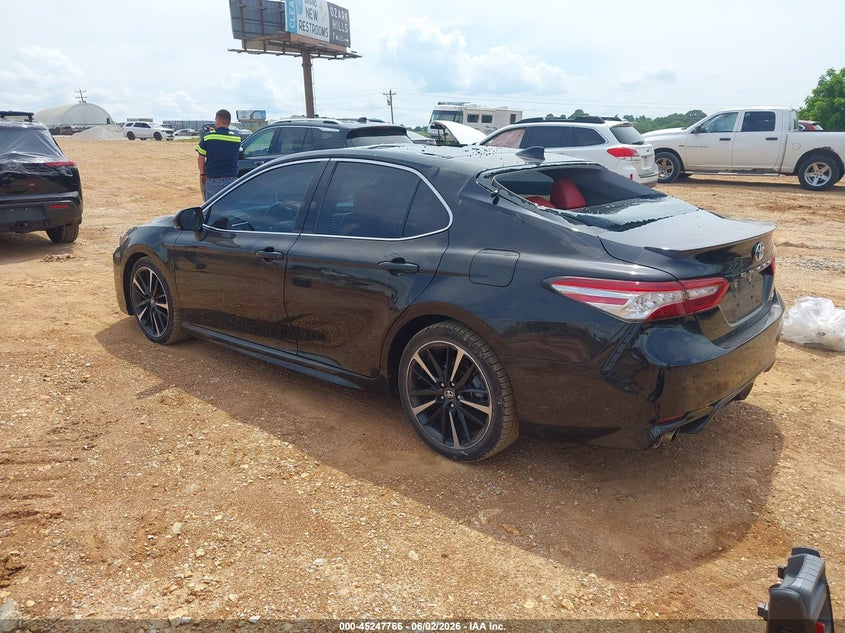 2018 Toyota Camry VIN 4T1BZ1HK8JU010694 IAAI salvage auction — HAIL, Salvage Title, sold $9,000 on 2026-08-03 (photo 3)