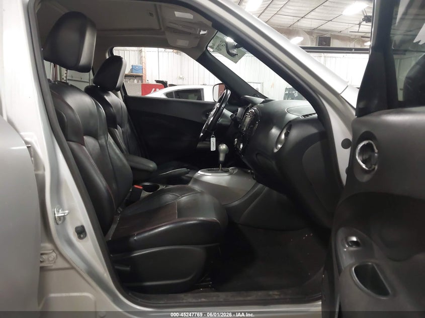 2015 Nissan Juke VIN JN8AF5MR2FT502383 IAAI salvage auction — RIGHT FRONT, Salvage (Iowa), sold $25 on 2026-07-28 (photo 5)