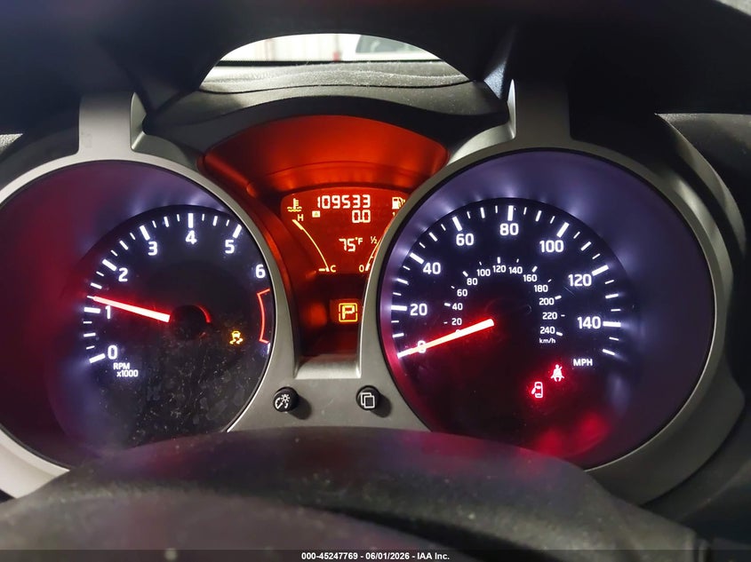 2015 Nissan Juke VIN JN8AF5MR2FT502383 IAAI salvage auction — RIGHT FRONT, Salvage (Iowa), sold $25 on 2026-07-28 (photo 7)