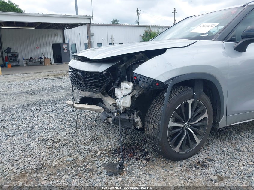 2021 Toyota Highlander VIN 5TDLZRAH3MS041642 IAAI salvage auction — FRONT END, Salvage Title, sold $6,600 on 2026-07-15 (photo 6)