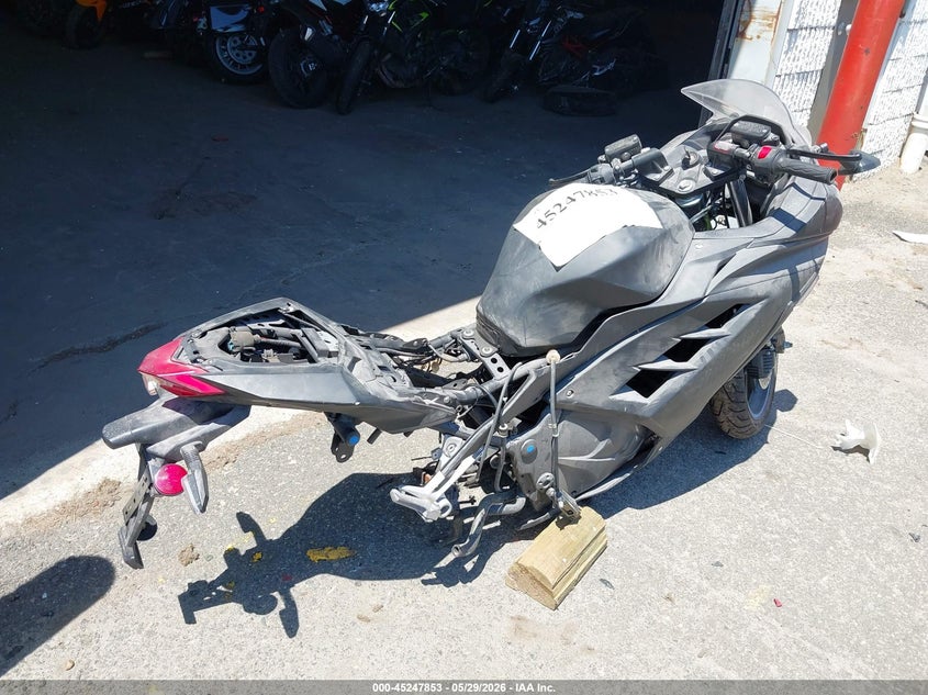 2023 Yongfu Yongfu VIN LL0TDNPE9PY066077 IAAI salvage auction — STRIPPED, Mv-907A (New York), sold $400 on 2026-07-21 (photo 4)