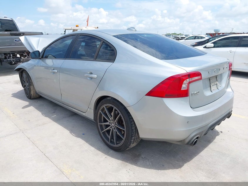 2017 Volvo S60 VIN YV126MFL4H2432584 IAAI salvage auction — FRONT END, Salvage Title, sold $200 on 2026-07-13 (photo 3)