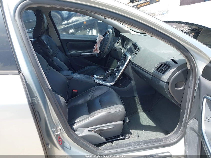 2017 Volvo S60 VIN YV126MFL4H2432584 IAAI salvage auction — FRONT END, Salvage Title, sold $200 on 2026-07-13 (photo 5)