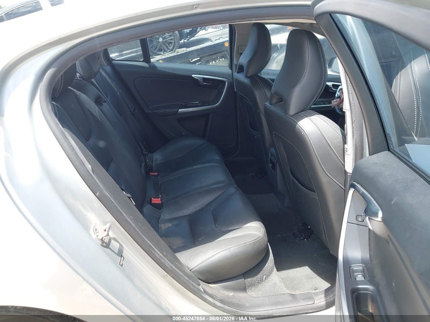 2017 Volvo S60 VIN YV126MFL4H2432584 IAAI salvage auction — FRONT END, Salvage Title, sold $200 on 2026-07-13 (photo 8)