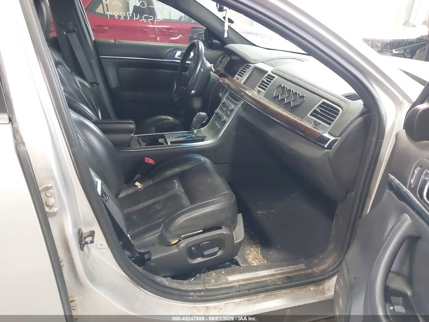 2009 Lincoln Mks VIN 1LNHM94R49G628034 IAAI salvage auction — FRONT END, Salvage (North Dakota), sold $225 on 2026-07-09 (photo 5)