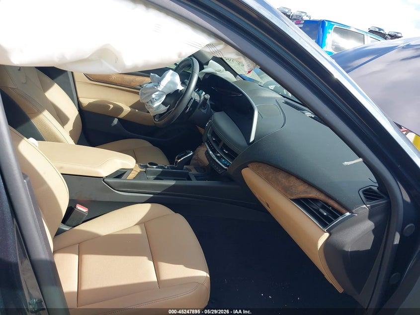 2025 Cadillac Ct5 VIN 1G6DN5RK0S0117698 IAAI salvage auction — FRONT END, Salvage Title, sold $10,500 on 2026-07-09 (photo 5)