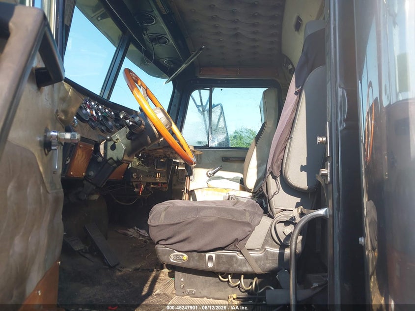 1996 Western star/auto car Conventional VIN 2WKPDCXH8TK941958 IAAI salvage auction — Unknown, Salvage (North Carolina), sold $600 on 2026-07-29 (photo 7)