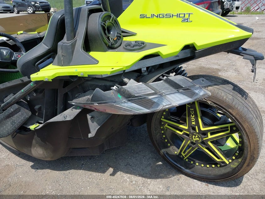 2023 Polaris Slingshot VIN 57XAAPHD2P8156268 IAAI salvage auction — ALL OVER, Salvage (Michigan), sold $8,150 on 2026-07-15 (photo 6)