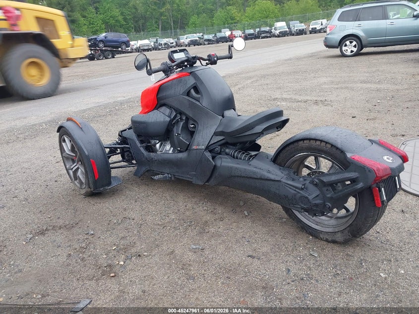 2023 Can-am/ brp Ryker VIN 3JB2FEG40PJ000332 IAAI salvage auction — RIGHT FRONT, Salvage Title, sold $3,100 on 2026-08-18 (photo 3)