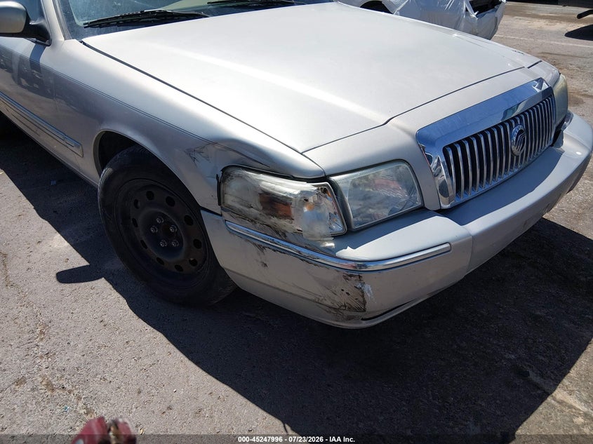 2008 Mercury Grand marquis VIN 2MEFM74V48X658364 IAAI salvage auction — RIGHT FRONT, Original (Texas), sold $1,200 on 2026-08-26 (photo 6)