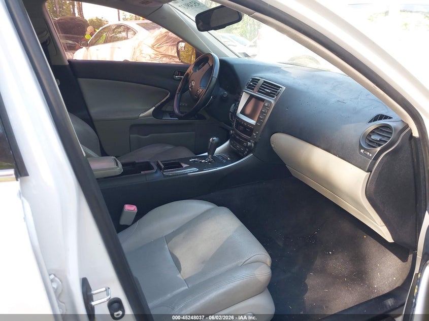 2008 Lexus Is 350 VIN JTHBE262582014585 IAAI salvage auction — RIGHT FRONT, Clear (Virginia), sold $950 on 2026-07-07 (photo 5)