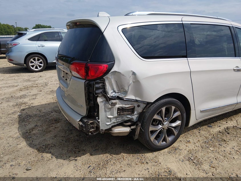 2017 Chrysler Pacifica VIN 2C4RC1GG5HR553798 IAAI salvage auction — REAR END, Salvage Title, sold $2,850 on 2026-07-11 (photo 6)