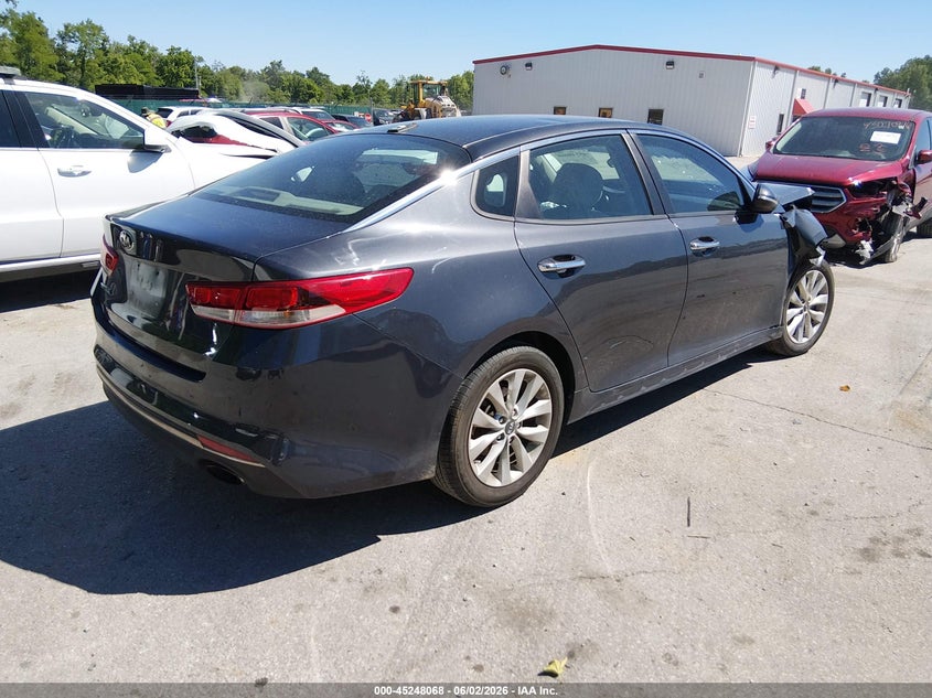 2017 Kia Optima VIN 5XXGT4L33HG123773 IAAI salvage auction — FRONT END, Salvage (Kentucky), sold $250 on 2026-07-29 (photo 4)