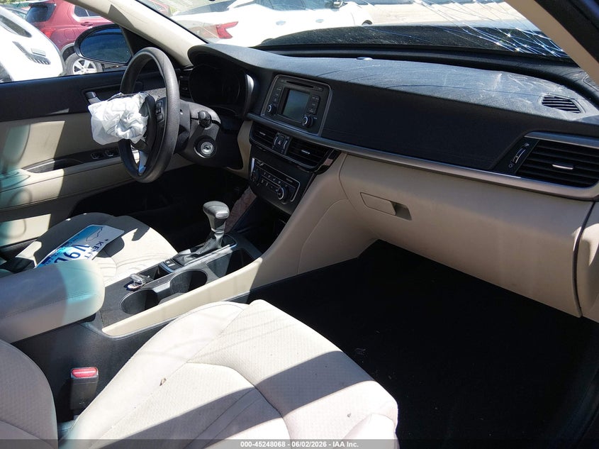 2017 Kia Optima VIN 5XXGT4L33HG123773 IAAI salvage auction — FRONT END, Salvage (Kentucky), sold $250 on 2026-07-29 (photo 5)