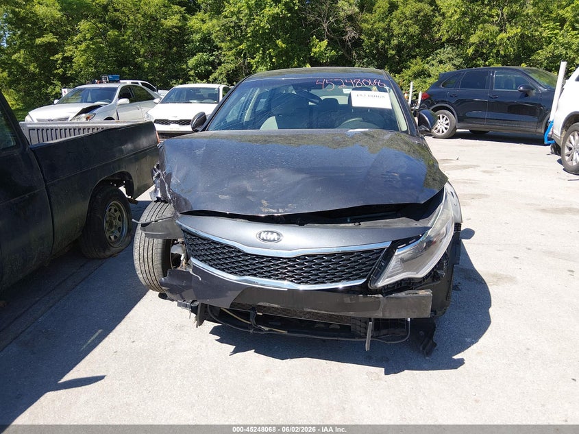 2017 Kia Optima VIN 5XXGT4L33HG123773 IAAI salvage auction — FRONT END, Salvage (Kentucky), sold $250 on 2026-07-29 (photo 6)