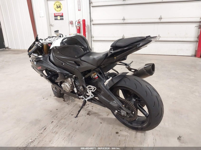 2016 BMW S 1000 VIN WB10D2109GZ354584 IAAI salvage auction — FRONT END, Salvage Title, sold $3,800 on 2026-07-07 (photo 3)