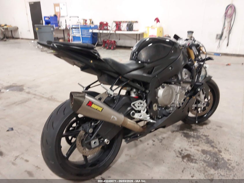 2016 BMW S 1000 VIN WB10D2109GZ354584 IAAI salvage auction — FRONT END, Salvage Title, sold $3,800 on 2026-07-07 (photo 4)