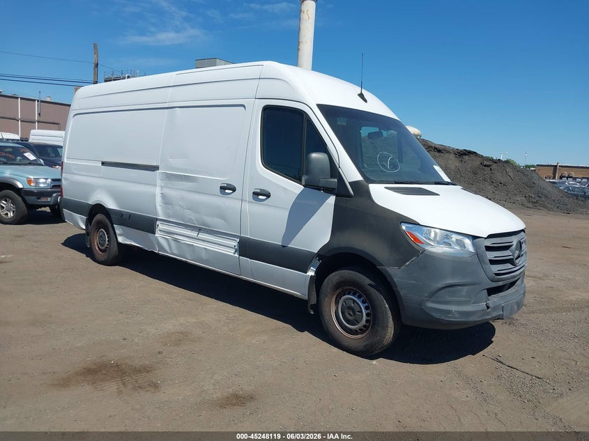 2021 Mercedes-benz Sprinter VIN W1W40CHY3MT052731 IAAI salvage auction — NORMAL WEAR, Clear (New Jersey), sold $3,100 on 2026-07-06 (photo 1)